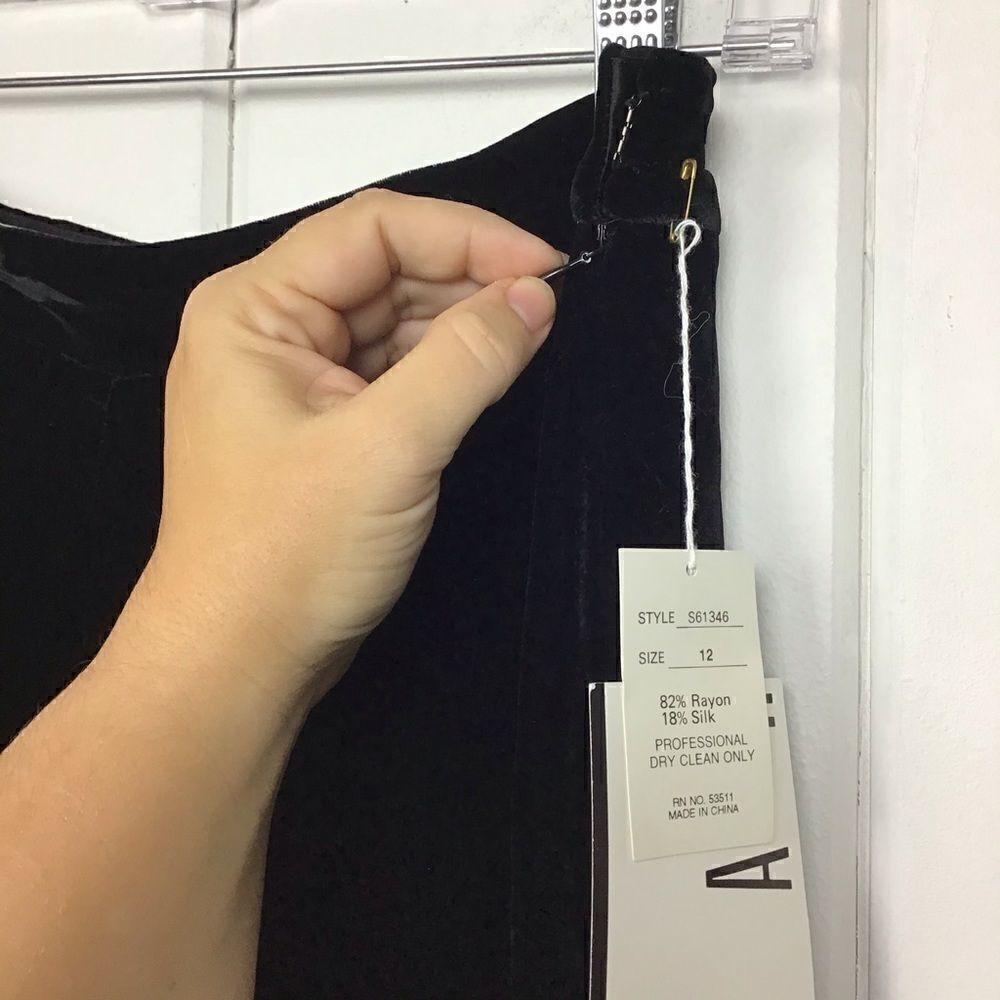 ‎NWT Ann Tjian Kenar Black Velour Silk Pant 12 - Picture 6 of 8